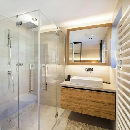Villa Beautiful Chalet In With, Pool & Terrace - What'app - 0034-656-619-782 - For Reservations! Hofmark