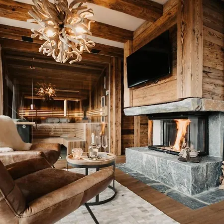 Beautiful Chalet In With, Pool & Terrace - What'app - 0034-656-619-782 - For Reservations! *