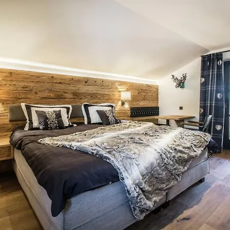 Beautiful Chalet In With, Pool & Terrace - What'app - 0034-656-619-782 - For Reservations! Hofmark